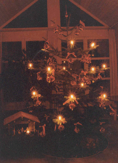 Krippe mit Figuren